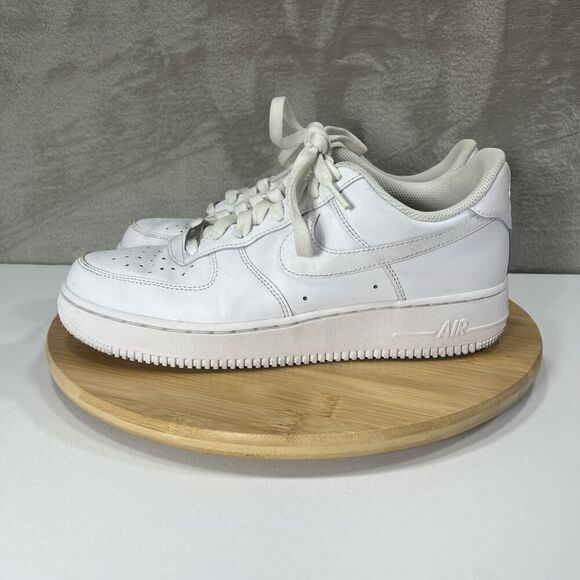Nike Air Force 1 '07 Shoes Triple White Sneakers DD8959-100 Mens Size 9 - Picture 3 of 10